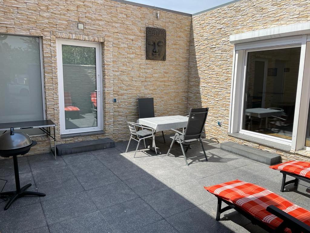 Bungalow Mit Terrasse レーゲンスブルク エクステリア 写真